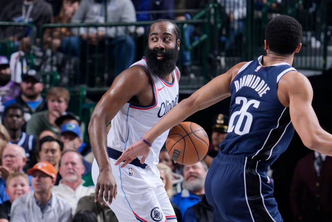 百家乐-达拉斯独行侠训练开放日，今晚再遭质疑引欢呼，NBA季后赛在即，临场指挥获称赞的简单介绍